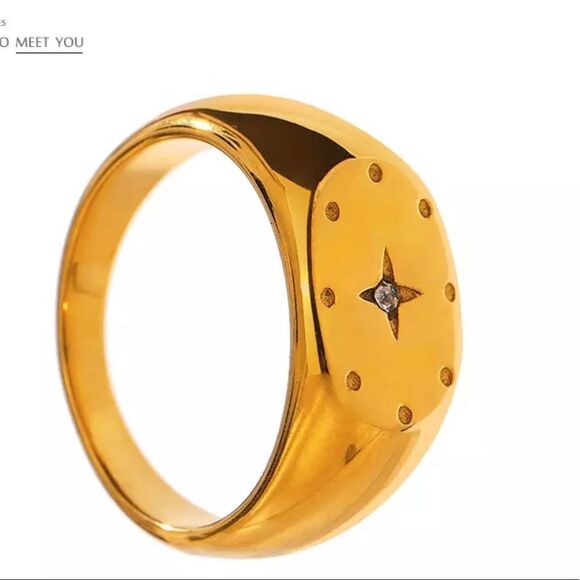 NEW Gold Plated Shooting Star Ring Signed Ring - Picture 1 of 6